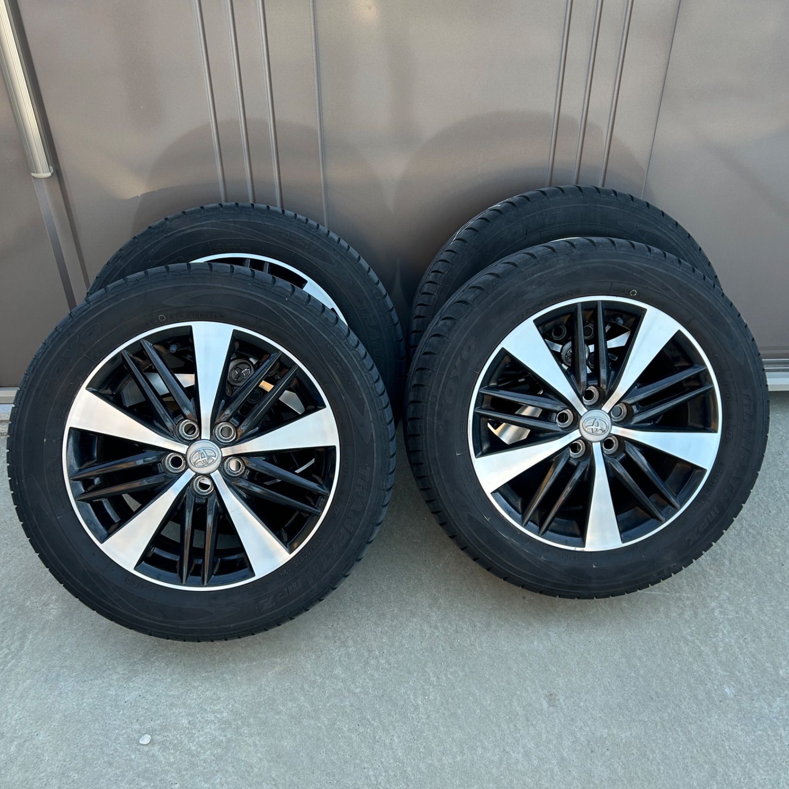 美品】TOYOTA トヨタ タイヤ 純正 ホイール 195/60R16 16×6J 45 TOYO