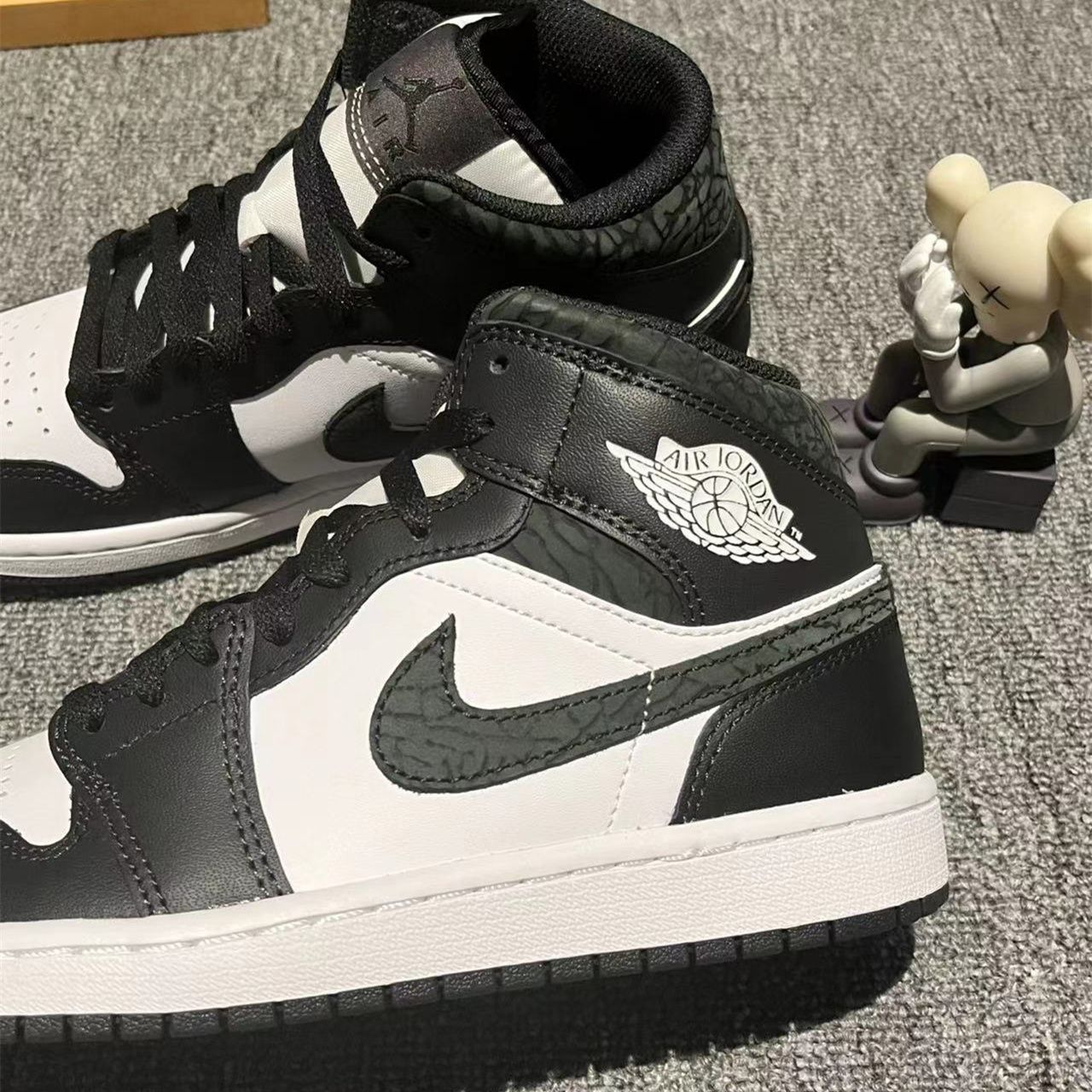 Air Jordan 1 Mid SE 'Panda Elephant' FB9911-001 - メルカリ