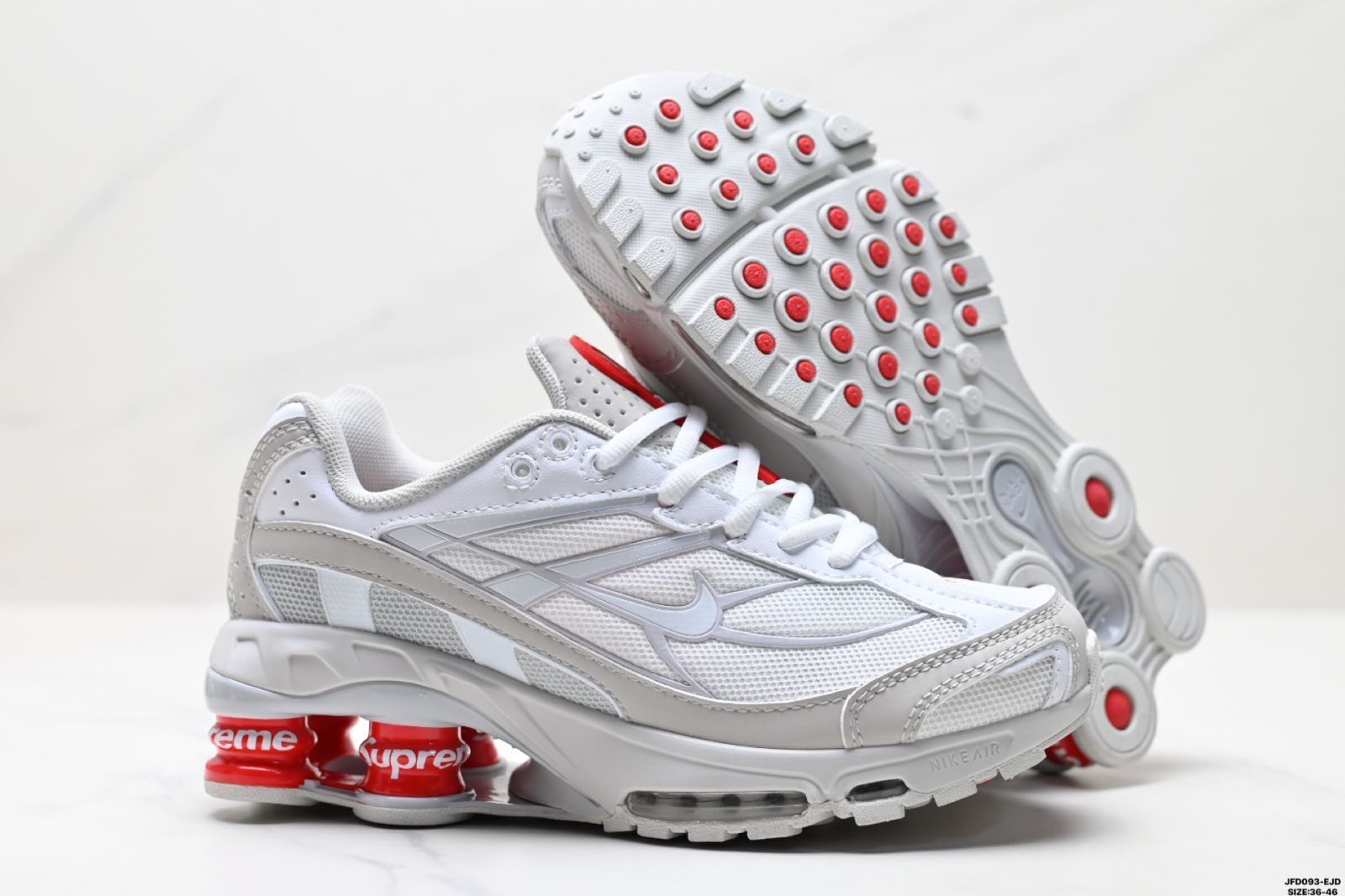 シュプリーム ナイキ