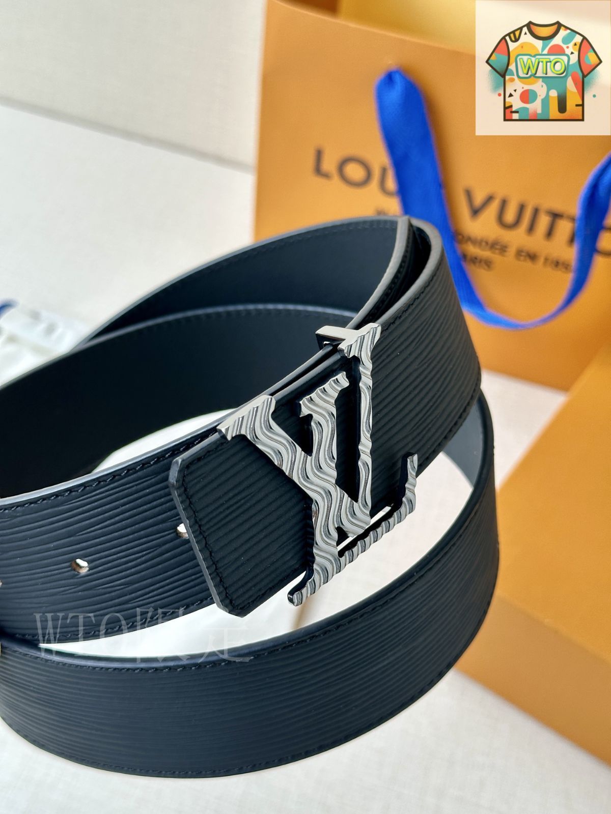 今日特価】Louis Vuitton ウォーターウェーブレザーベルト