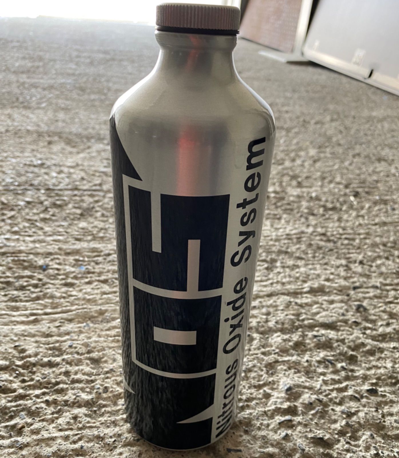アルミガソリン携行缶1L オリジナル NOS - メルカリ