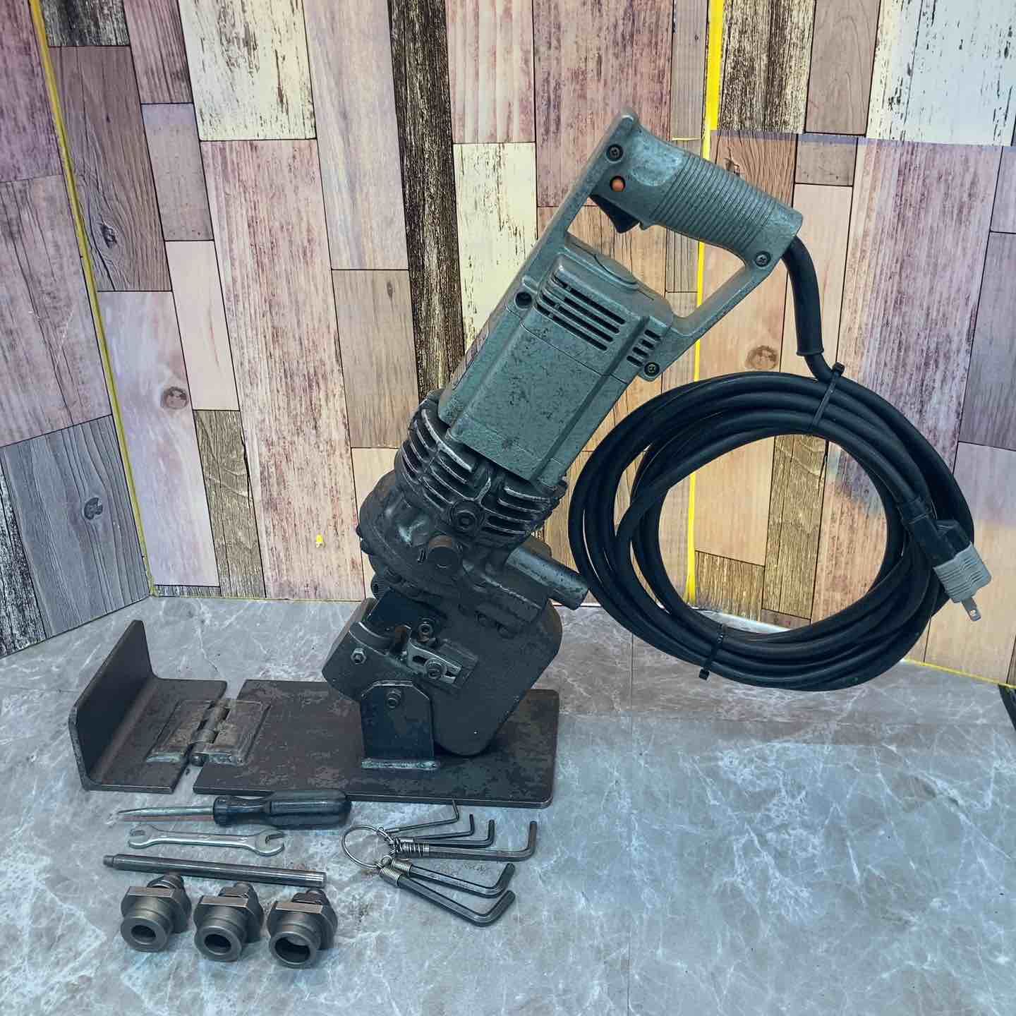 ◇マキタ(makita) パンチャー PP180【八潮店】 - メルカリ