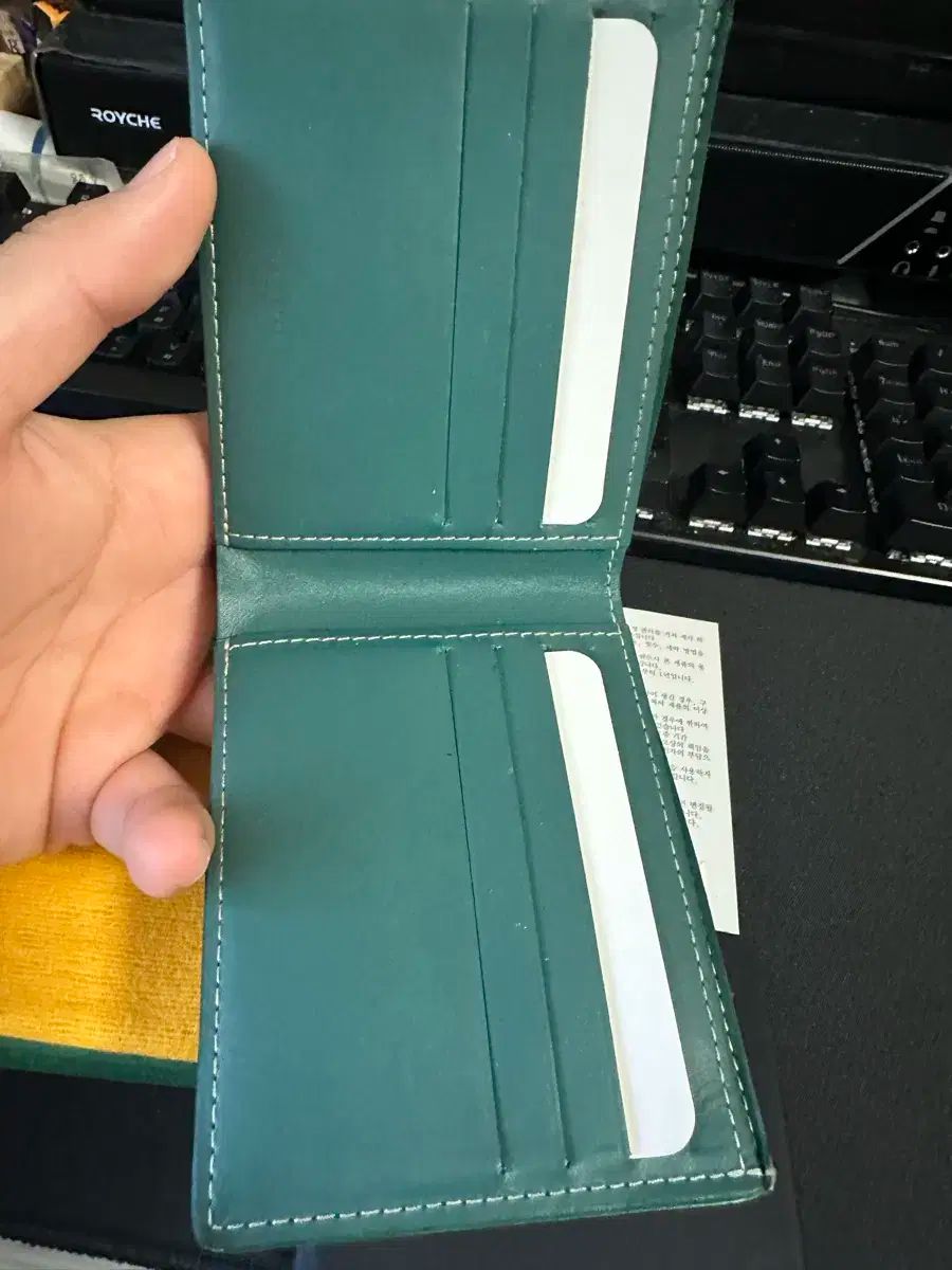 ゴヤール BIG TOUARDE 二つ折り財布 グリーン Masion Goyard ゴヤール BIG TOUARDE 二つ折り財布 グリーン - メルカリ