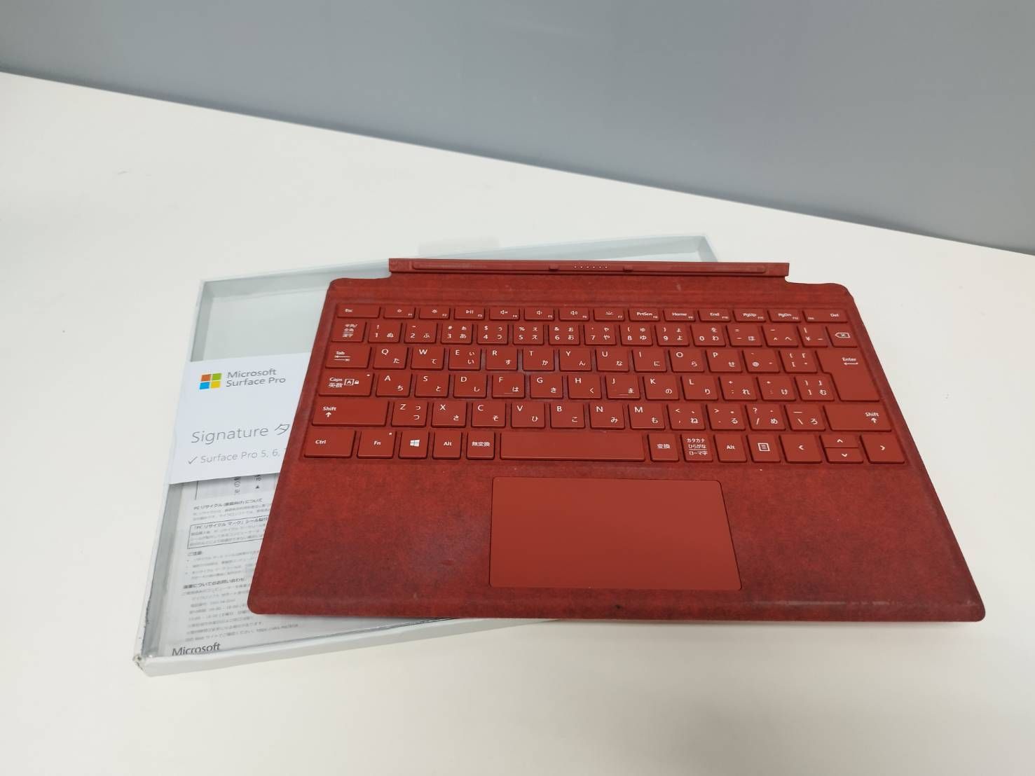 美品 Surface Pro Signature タイプ カバー FFP-00059