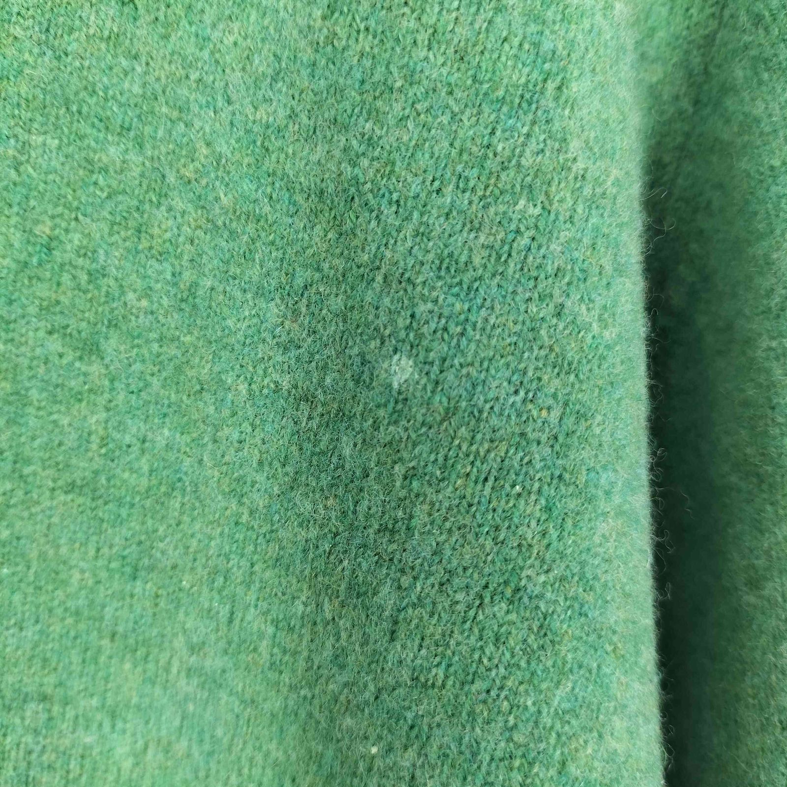 USED古着(ユーズドフルギ) {{T?LOPLAN}}21AW ウール100%ケーブル編みクロップドセー 中古 古着 0407 USED古着(ユーズドフルギ) {{T?LOPLAN}}21AW ウール100%ケーブル
