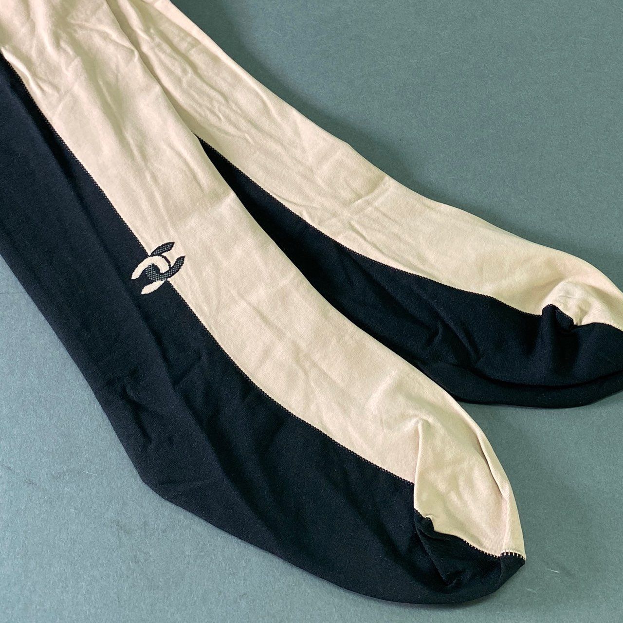 a8 CHANEL シャネル ココマーク ストッキング タイツ M ベージュ