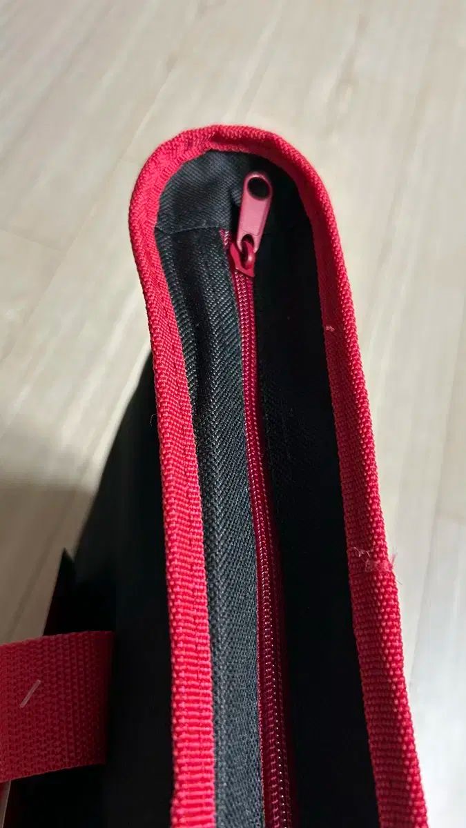 Herschel Supply スーツケース 4輪キャリーバッグ 迷彩柄 スーツ