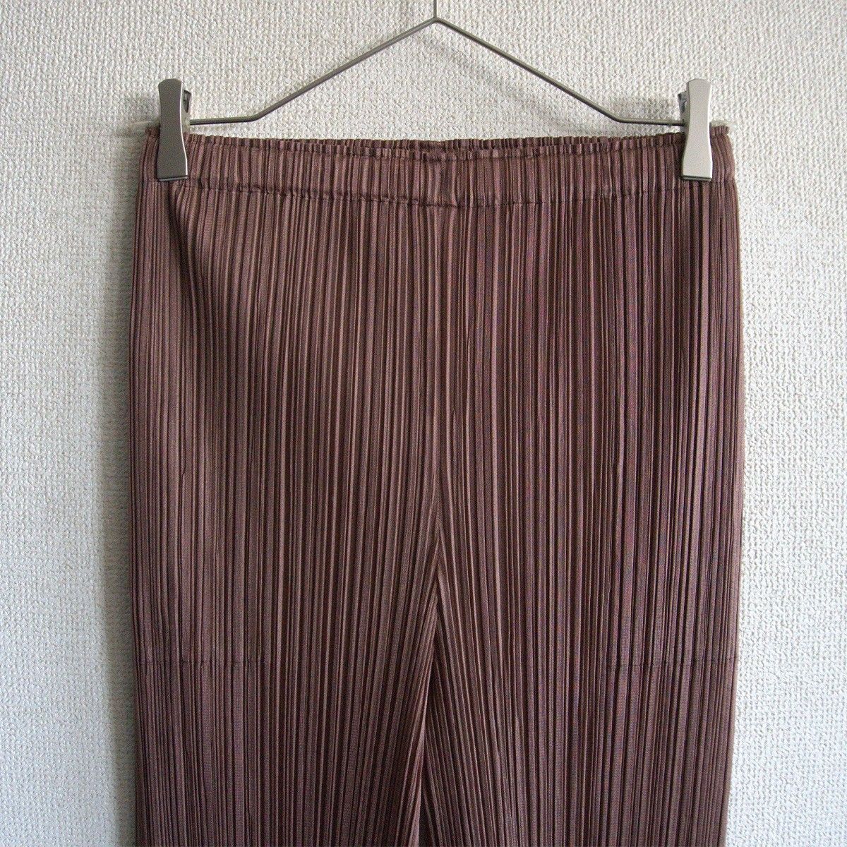 極美品　希少色　プリーツプリーズ　パンツ　イッセイミヤケ　ベージュ 美品/希少カラー】 PLEATS PLEASE【ポケット付き プリーツパンツ