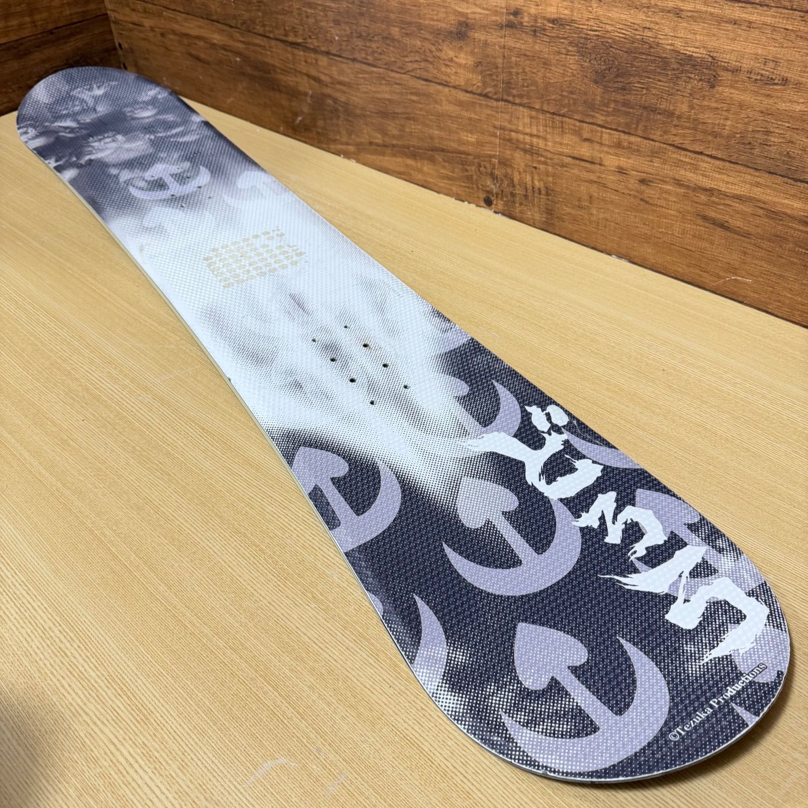 手塚治虫『どろろ』スノーボード　限定デザイン　スノーボード　コラボ　153cm 大人気 サロモン SEQUENCE × キスマーク リアル スノーボード 初心者