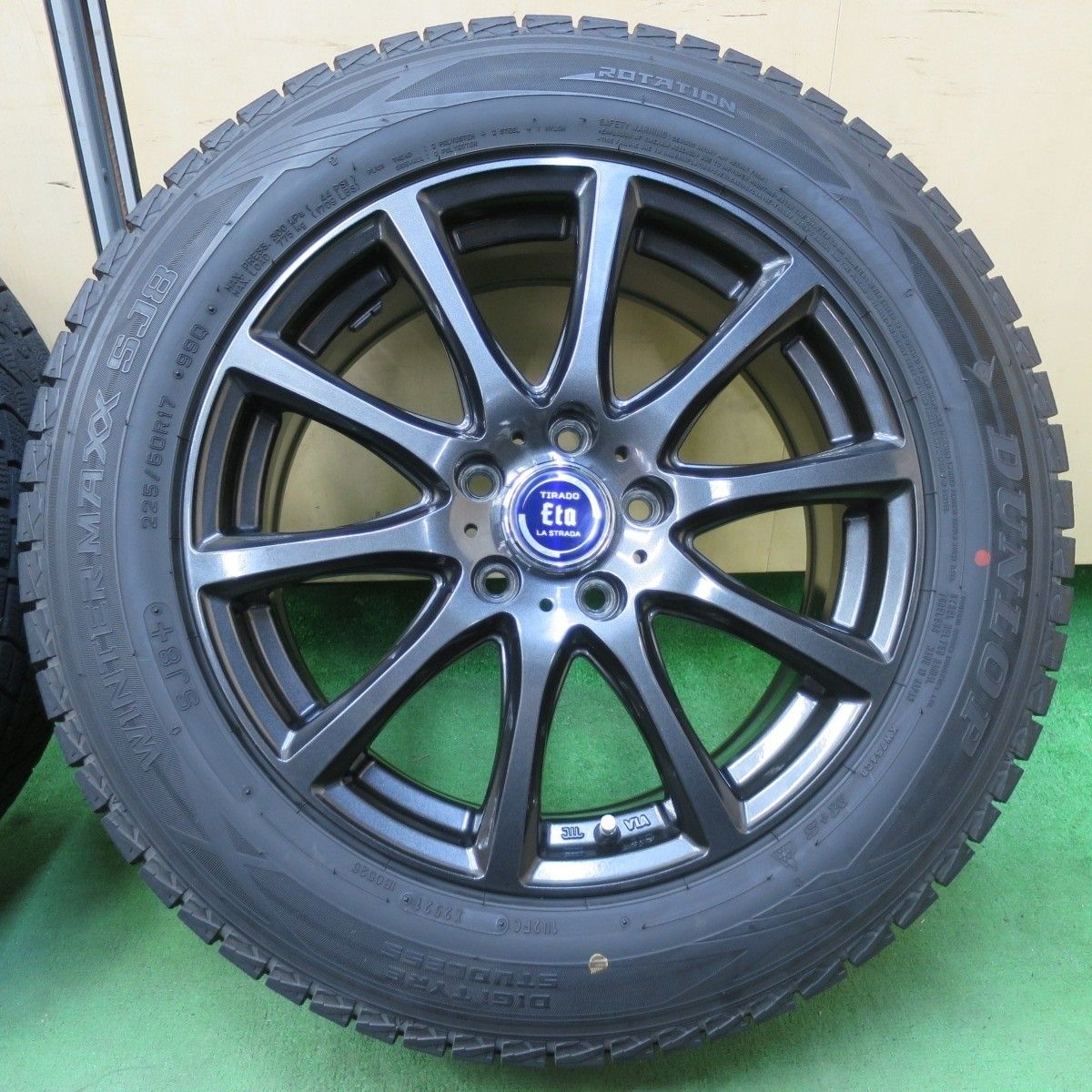バリ溝 21年 キレイ 9.5分 スタッドレス 225 60R17 ダンロップ ウインターマックス SJ8 TIRADO Eta LA STRADA ティラード ラストラーダ 17インチ PCD114.3 5H 5031412イス FFCRYSTALESIA_COM