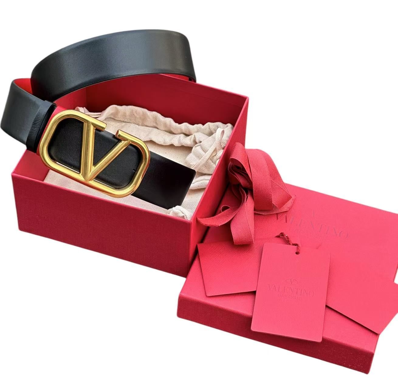 超美品◇本物ヴァレンティノガラヴァーニVALENTINOGARAVANI黒金V字ロゴ 