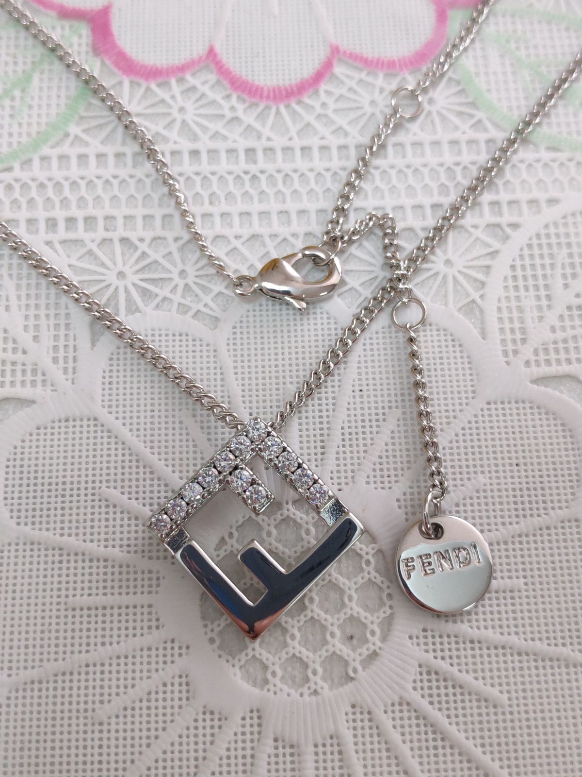 素敵♡フェンディ　フォーエバー ネックレス　銀色 超人気美品✨FENDI/フェンディ ネックレス フォーエバー