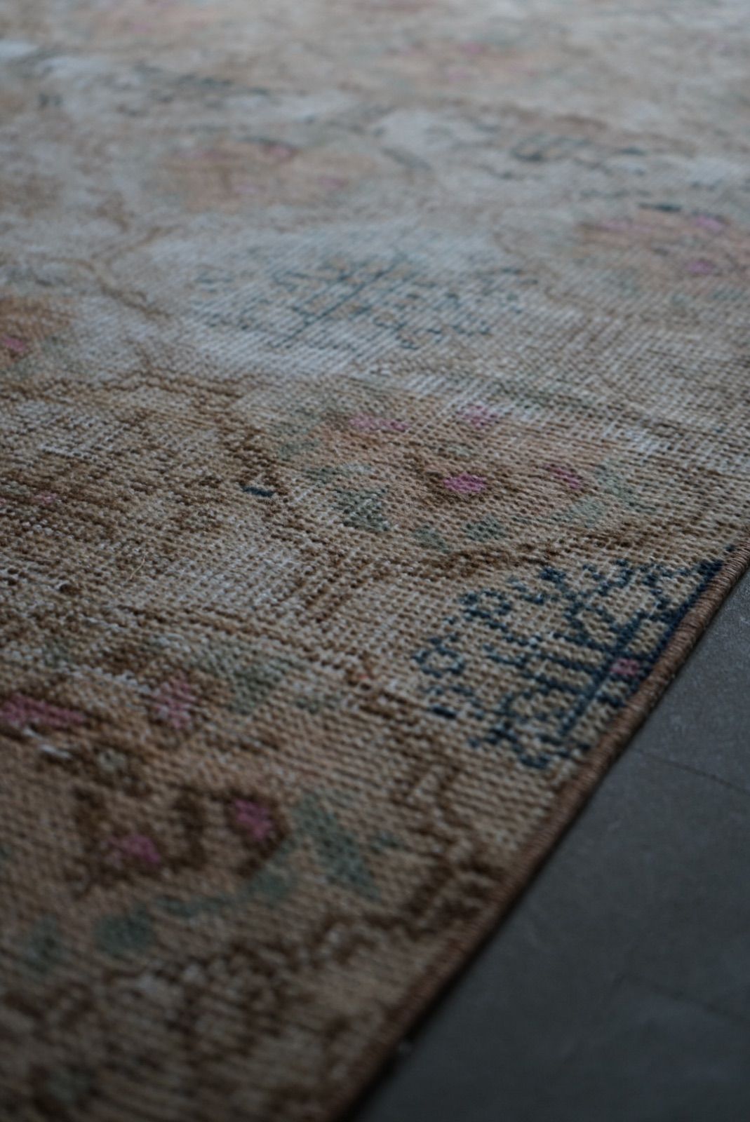 ヴィンテージラグ トルコ イスパルタ アイボリー 1970年代 201 × 120