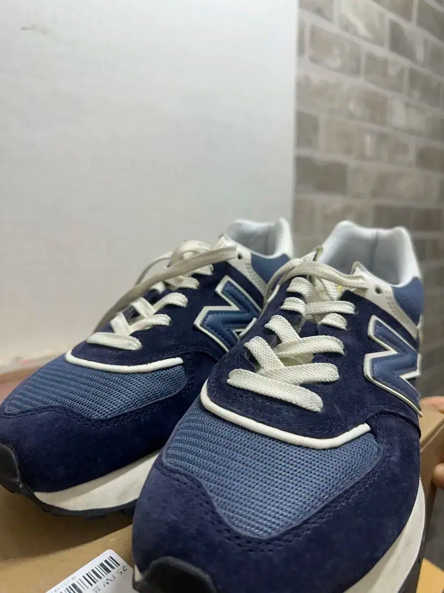 PUMA プーマ　安全靴 25.0cm 新品未使用 ニューバランス 574 レガシー ネイビー 240