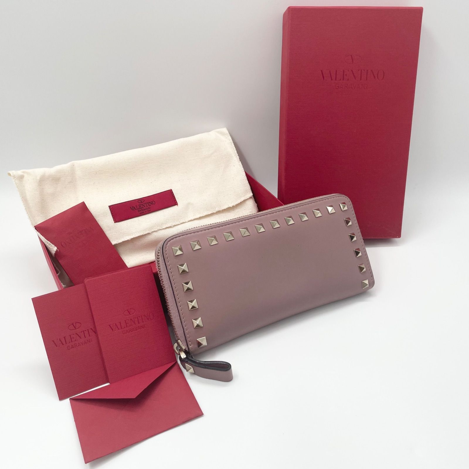 VALENTINO ヴァレンティノ 長財布 ラウンドファスナー スタッズ