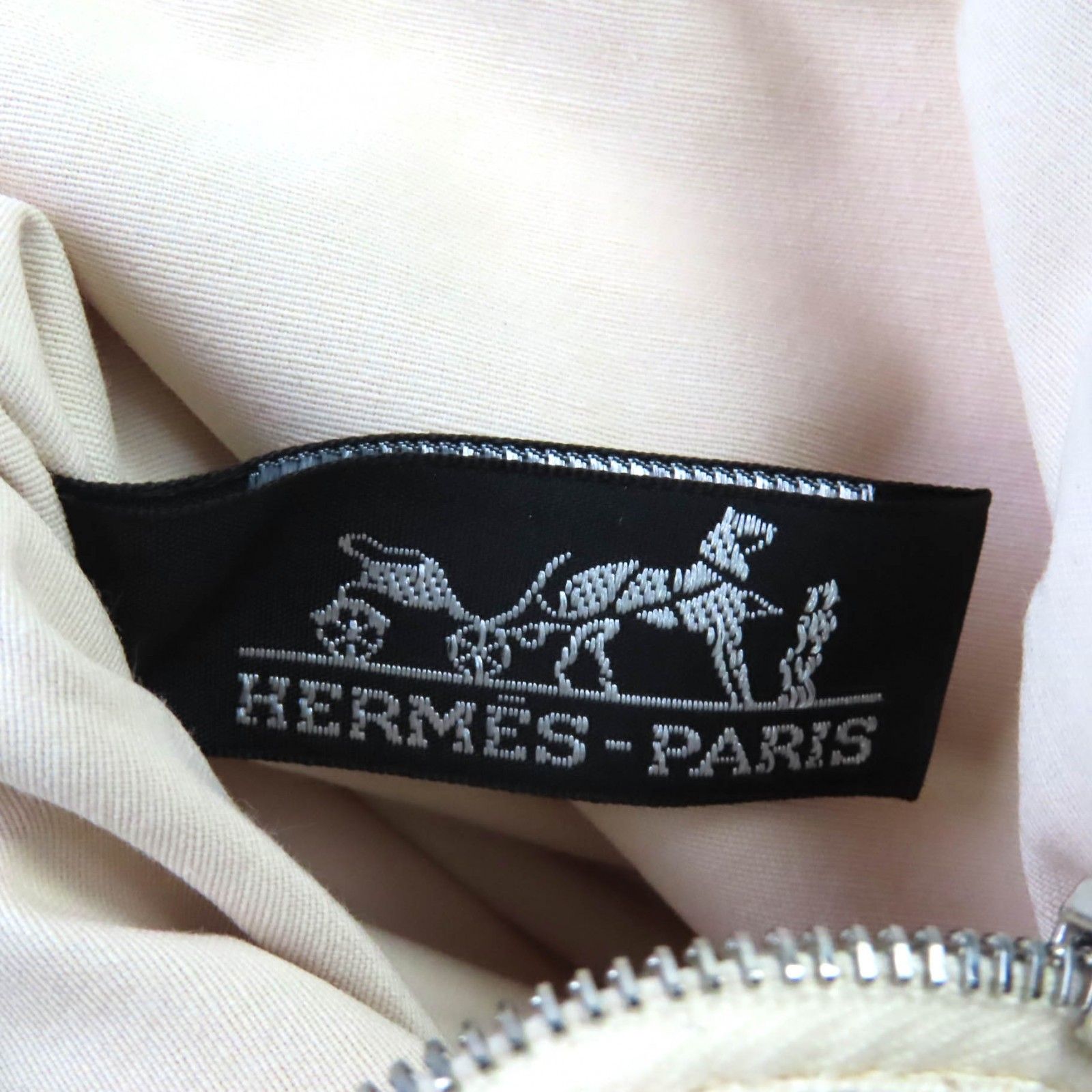 HERMES エルメス ボリードポーチ バニティ Hロゴ 刺繍 キャンバス 白 HERMES エルメス ボリードポーチ バニティ Hロゴ 刺繍