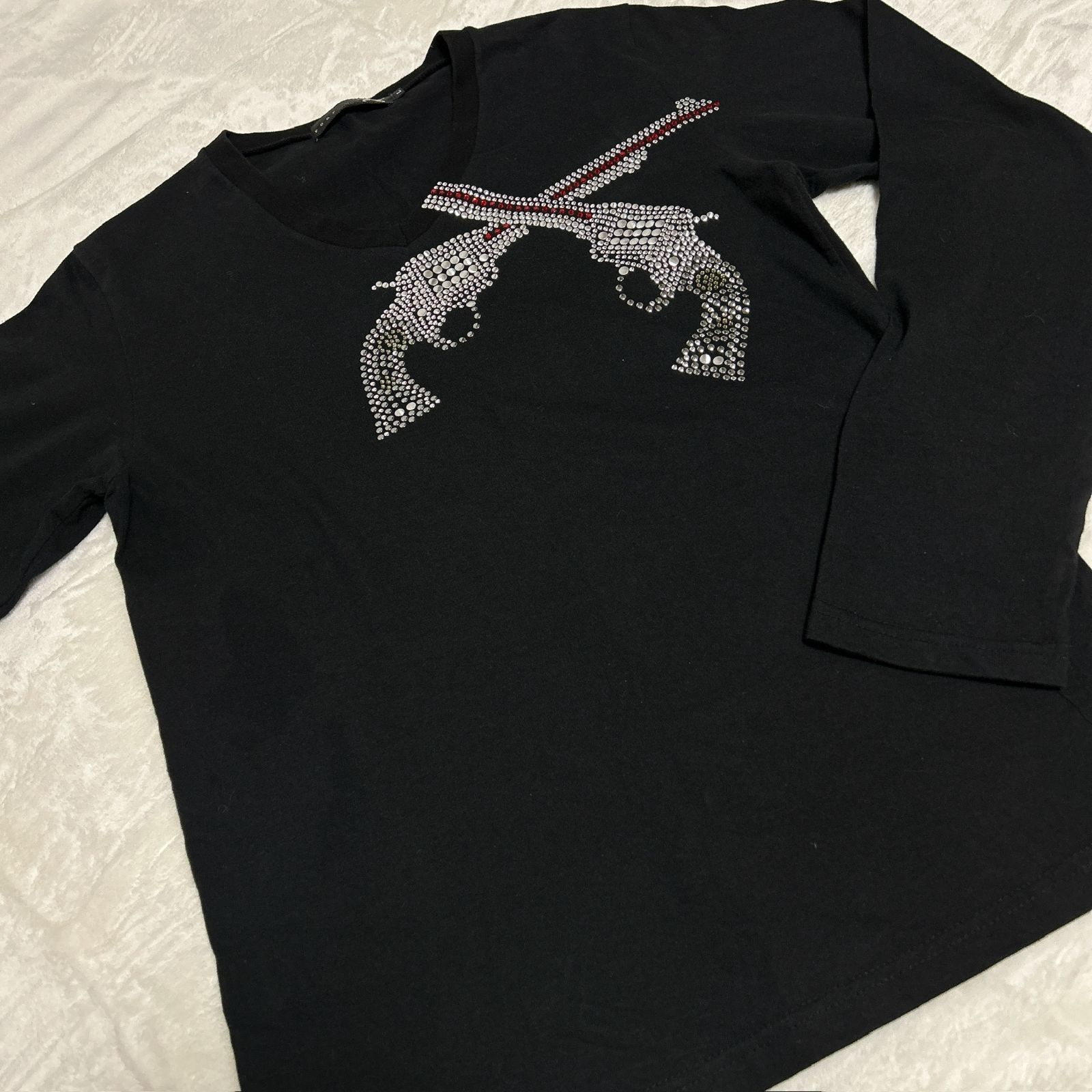 ROAR ロアー スワロフスキー 二丁拳銃 Vネックカットソー roen ロンT 