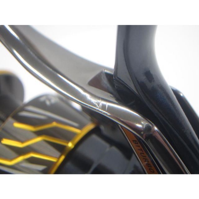 スピニングリール