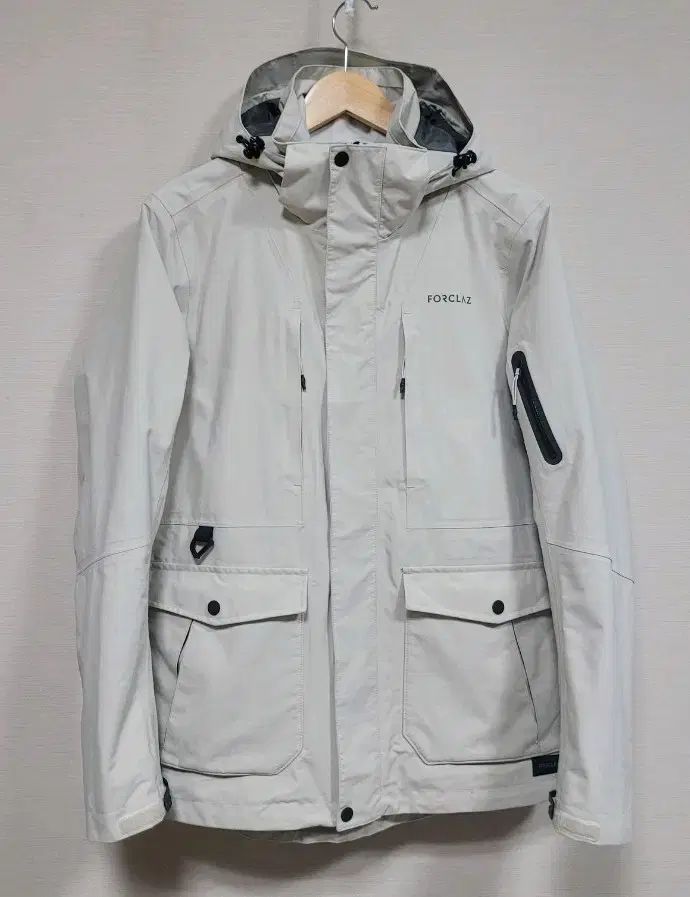 デカトロン FORCLAZ メンズ 登山 ジャケット