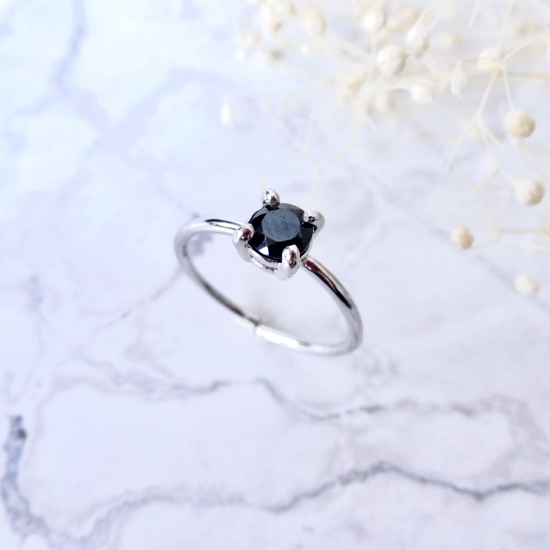 ブラックスピネルの指輪 シルバーリング 指輪 天然石 黒 フリーサイズ