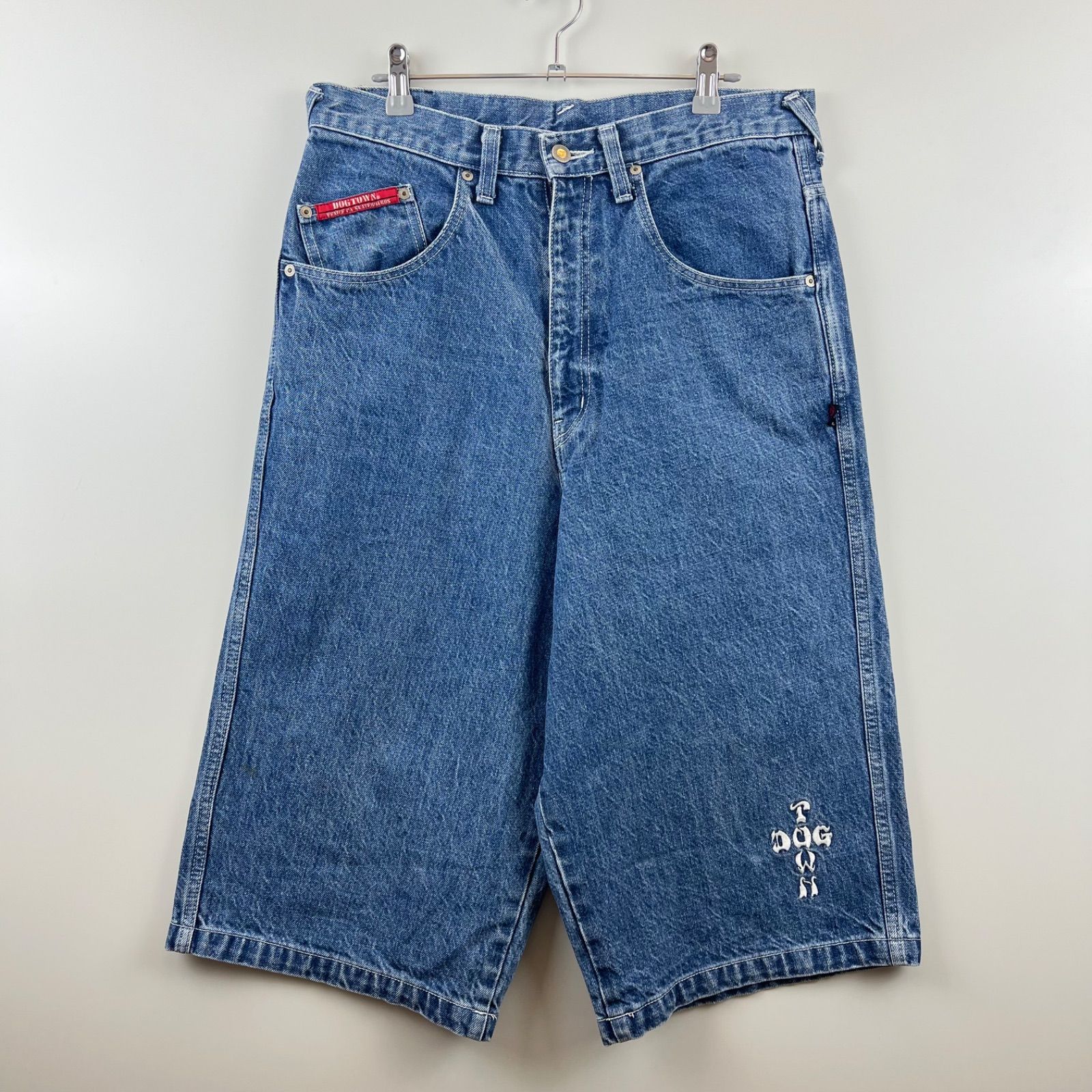 DOGTOWN デニム バギー ショーツ ハーフパンツ 刺繍 ペインター 極太 DOGTOWN デニム バギー ショーツ ハーフパンツ 刺繍 ペインター