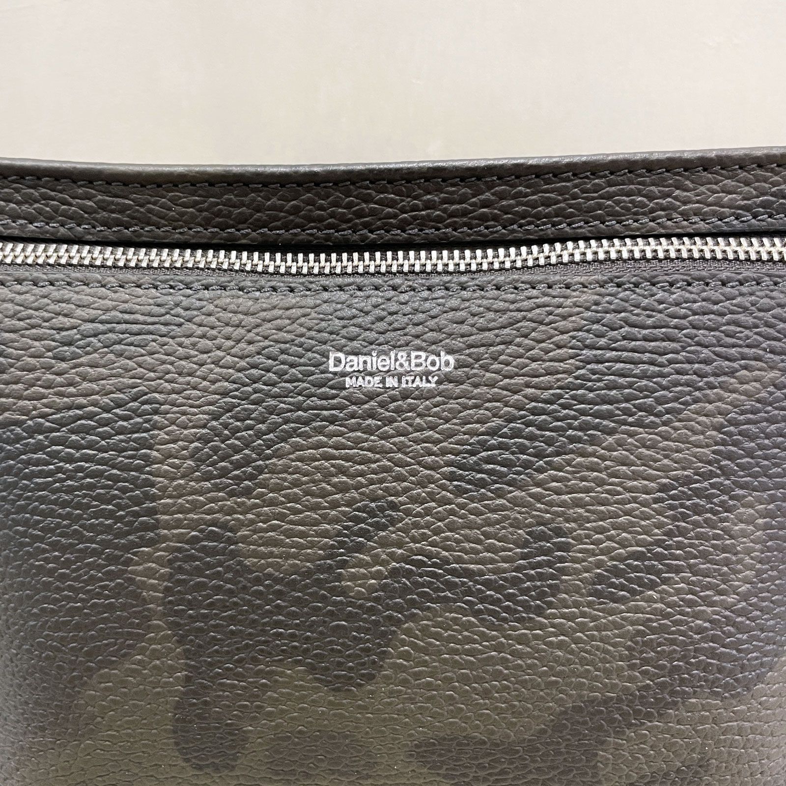 Daniel&Bob ダニエル＆ボブ OTTI-24 ALCE CAMO ボディバッグ 
