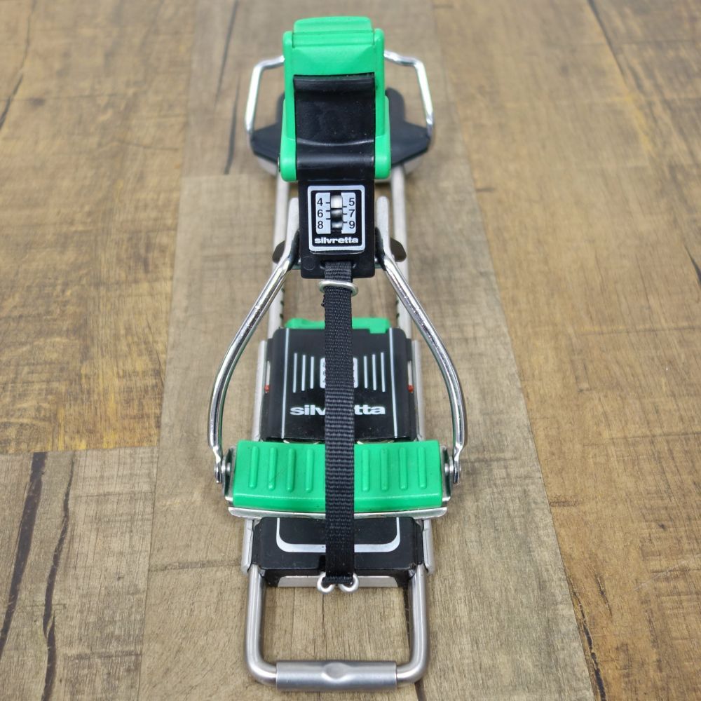 バックカントリー ツアー