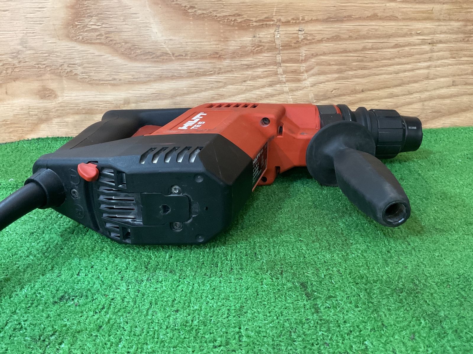 HILTI TE5 ハンマドリル 集じんシステム付 現状品 ケース有 有 取説有 コンセントアダプタ曲り有 S N 201001 ケ-151 HRDEVELOPMENT_JP