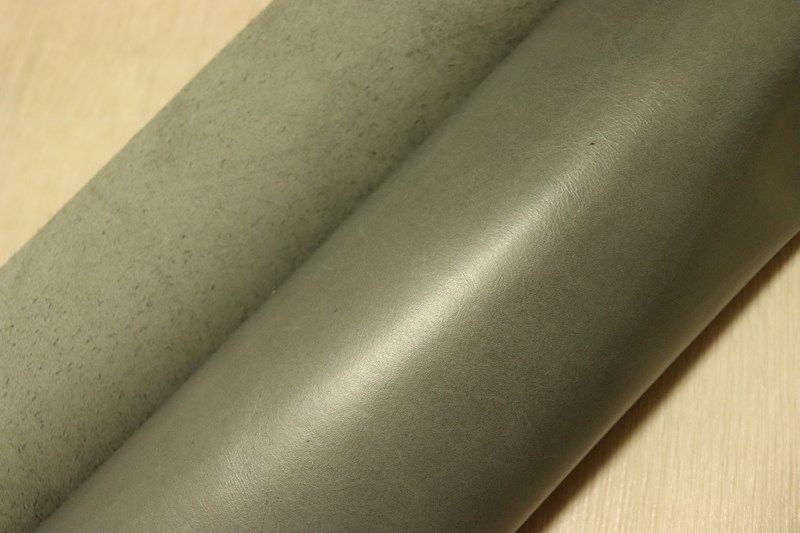 ブルーグレー 243ds クロム革 牛革 イタリア レザー スムース加工 半裁 一枚革 レザークラフト 革 皮 本革 diy 生地 材料