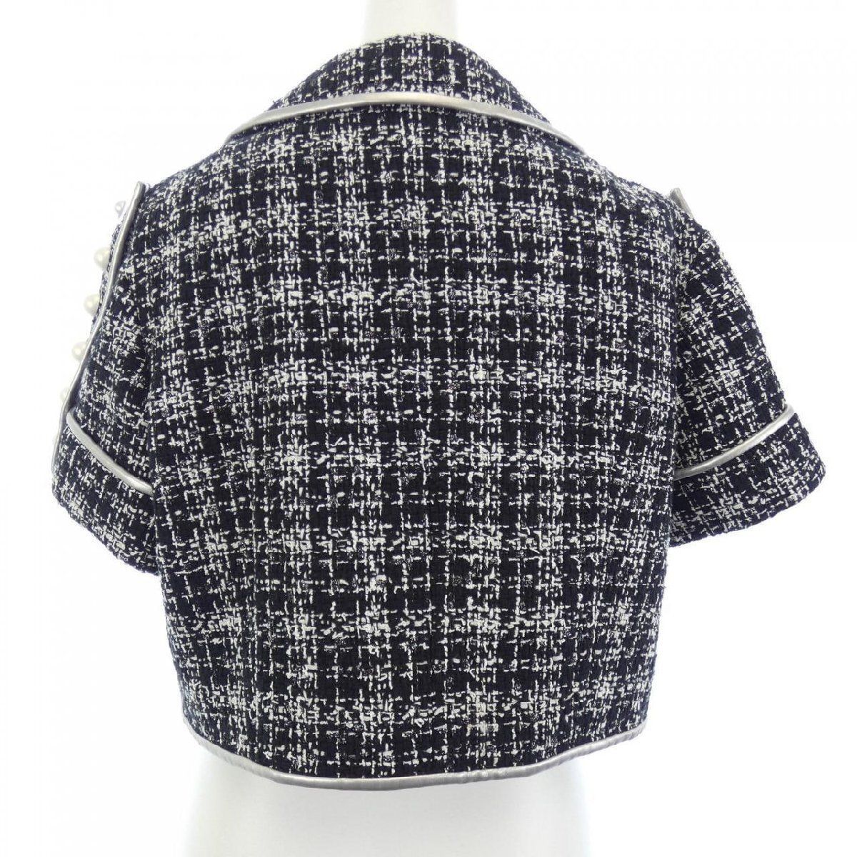 100 ％品質保証 新品 Rene（ルネ）コサージュ付きツイードジャケット 定価157 ジャケット・アウター