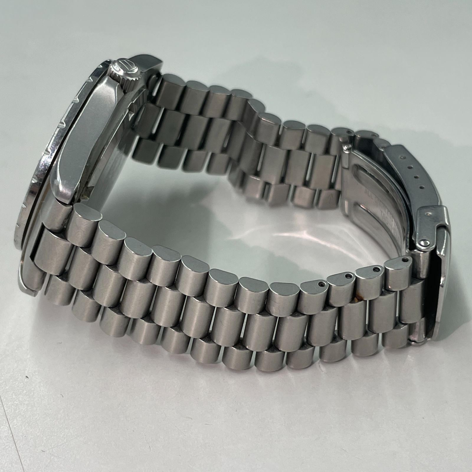 TAG HEUER 【TAG HEUER】タグホイヤー 2000 プロフェッショナル