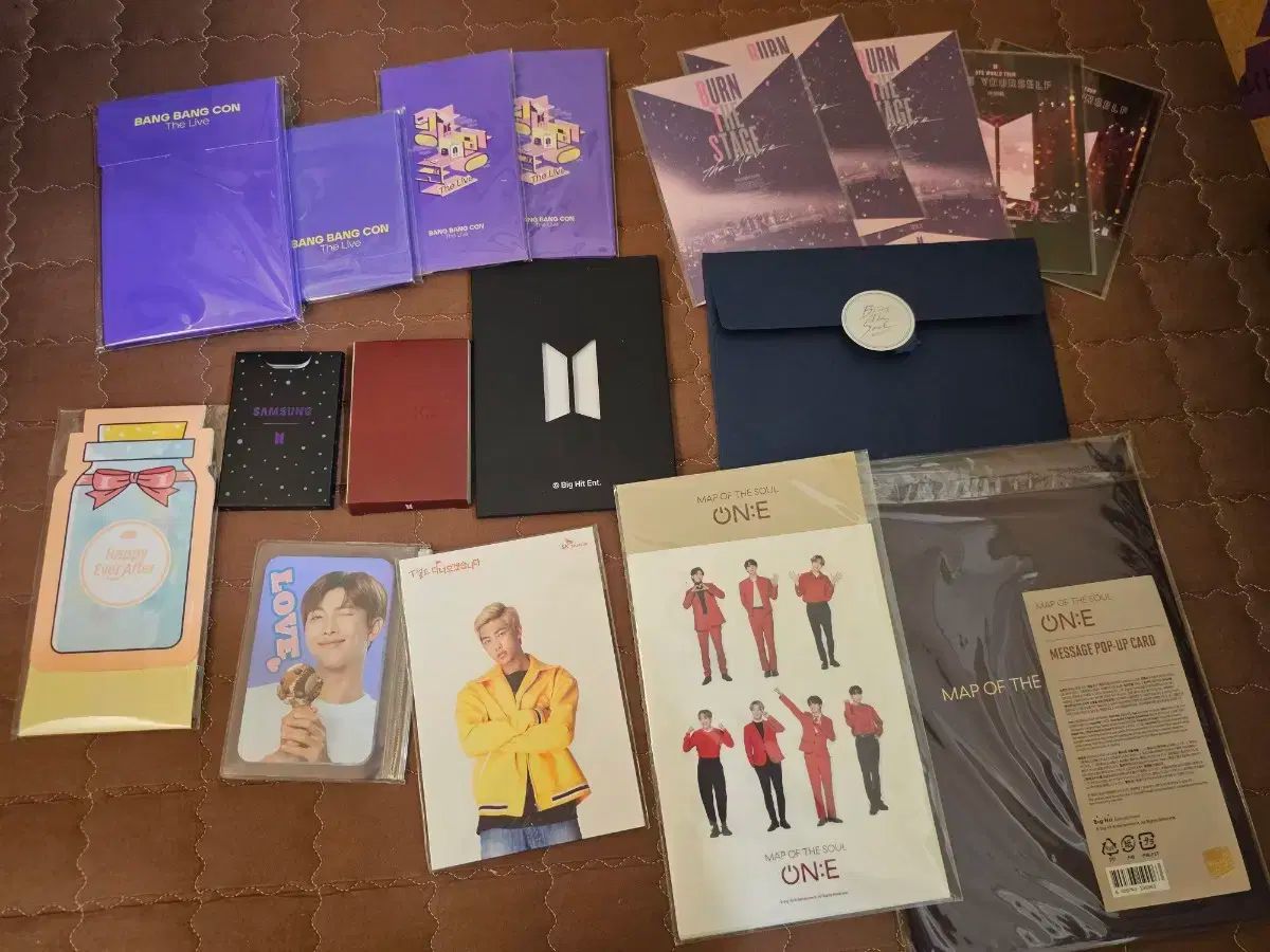 【雷市場（ポンジャン）商品韓国直送】 BTS(防弾少年団・バンタン) さまざまなタイプの病巣 グッズ 出品