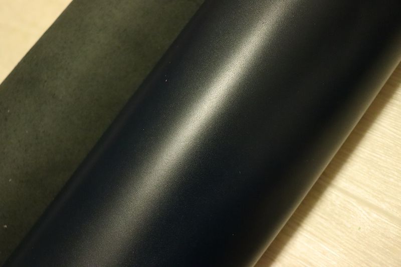 ネイビー 120ds クロム革 牛革 国産 レザー スムース加工 はぎれ 一枚革 レザークラフト 革 皮 本革 diy 生地 材料