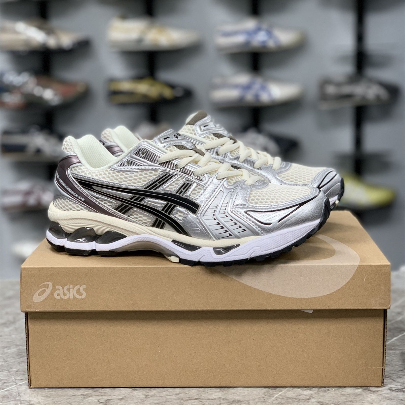 Asics Gel-Kayano 14 