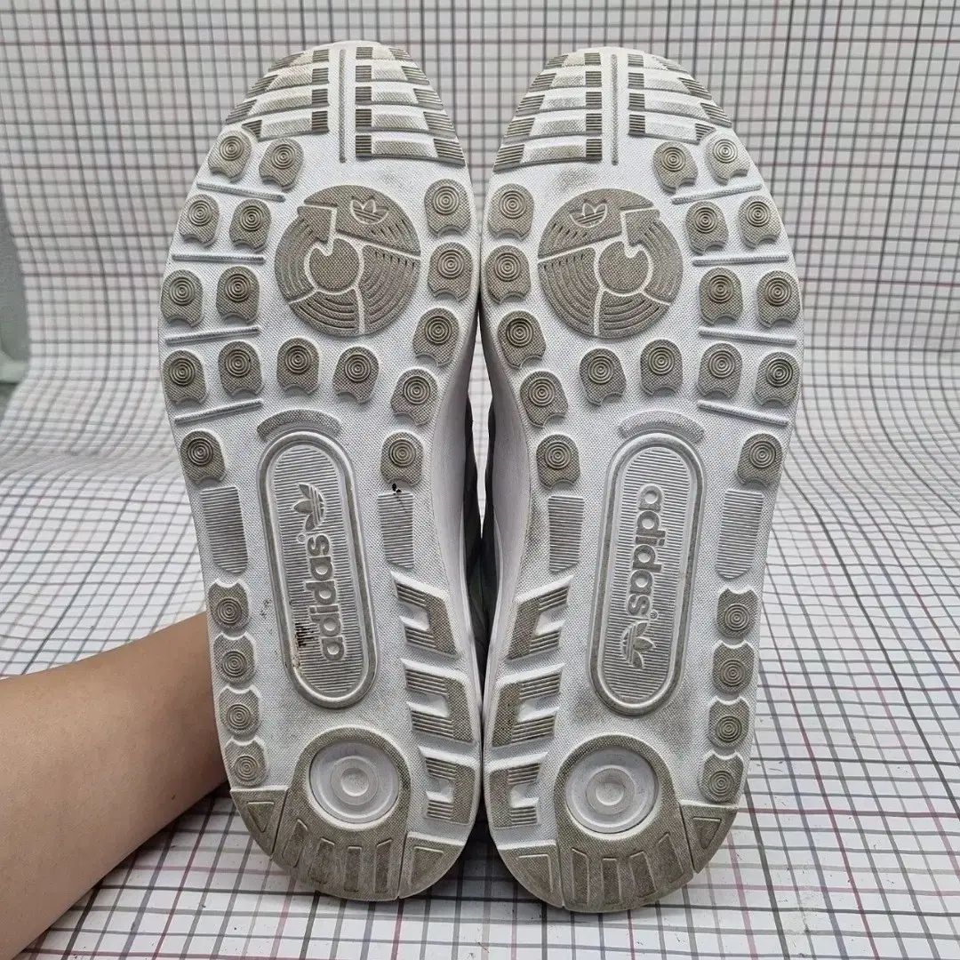 adidas(アディダス) zx フラックス スニーカー 255