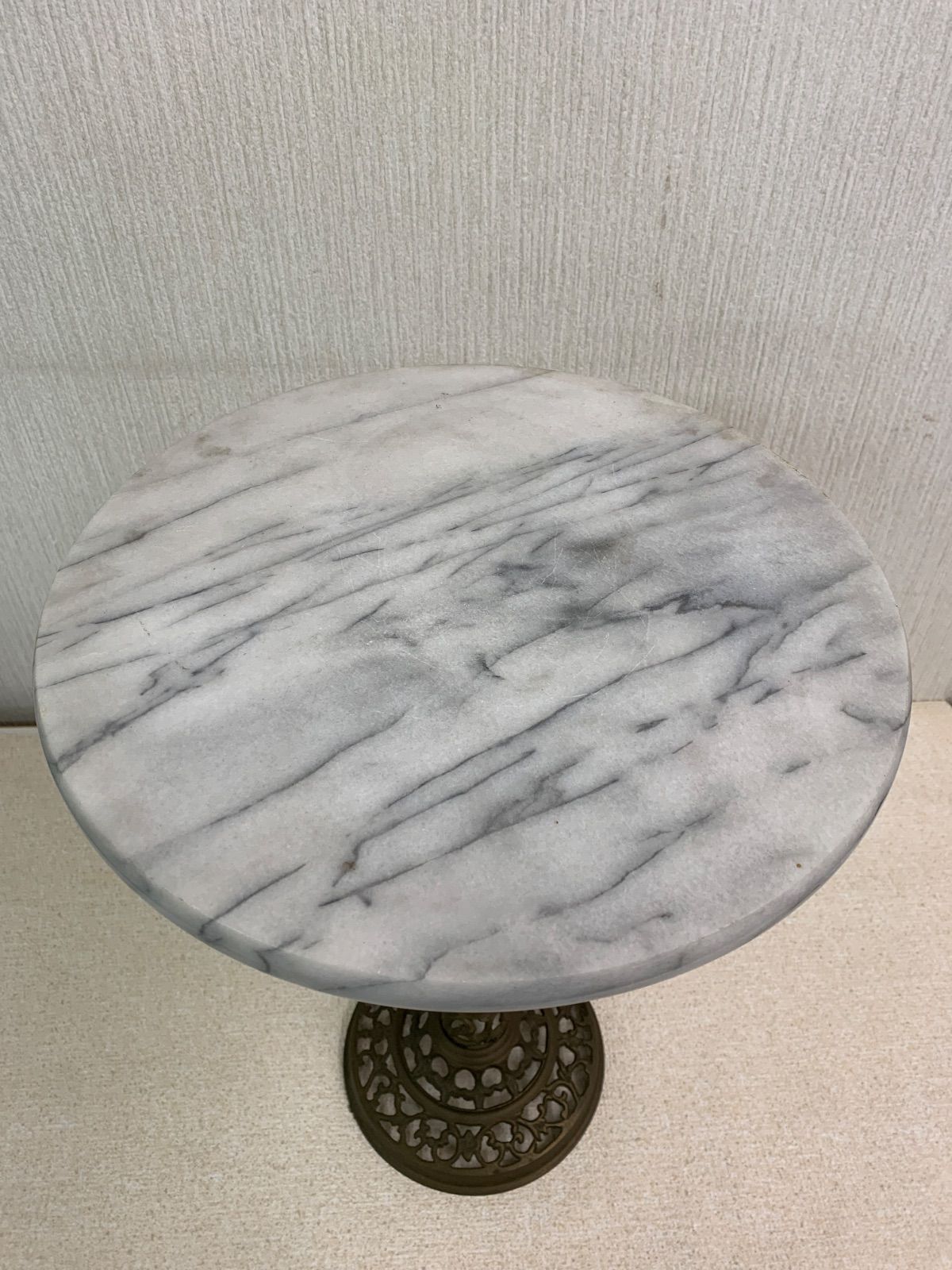 フォロー割対象商品】レトロ アンティーク 大理石円形テーブル サイド