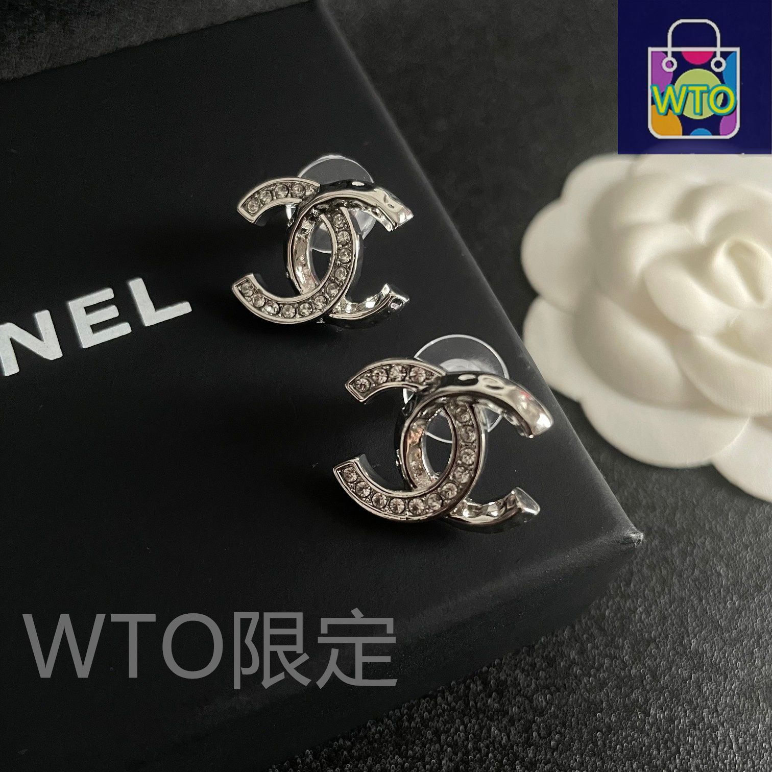 ●8344 CHANEL シャネル　ヴィンテージ　石付　ラウンドウィング　ピアス ○8344 CHANEL シャネル ヴィンテージ 石付 ラウンドウィング ピアス