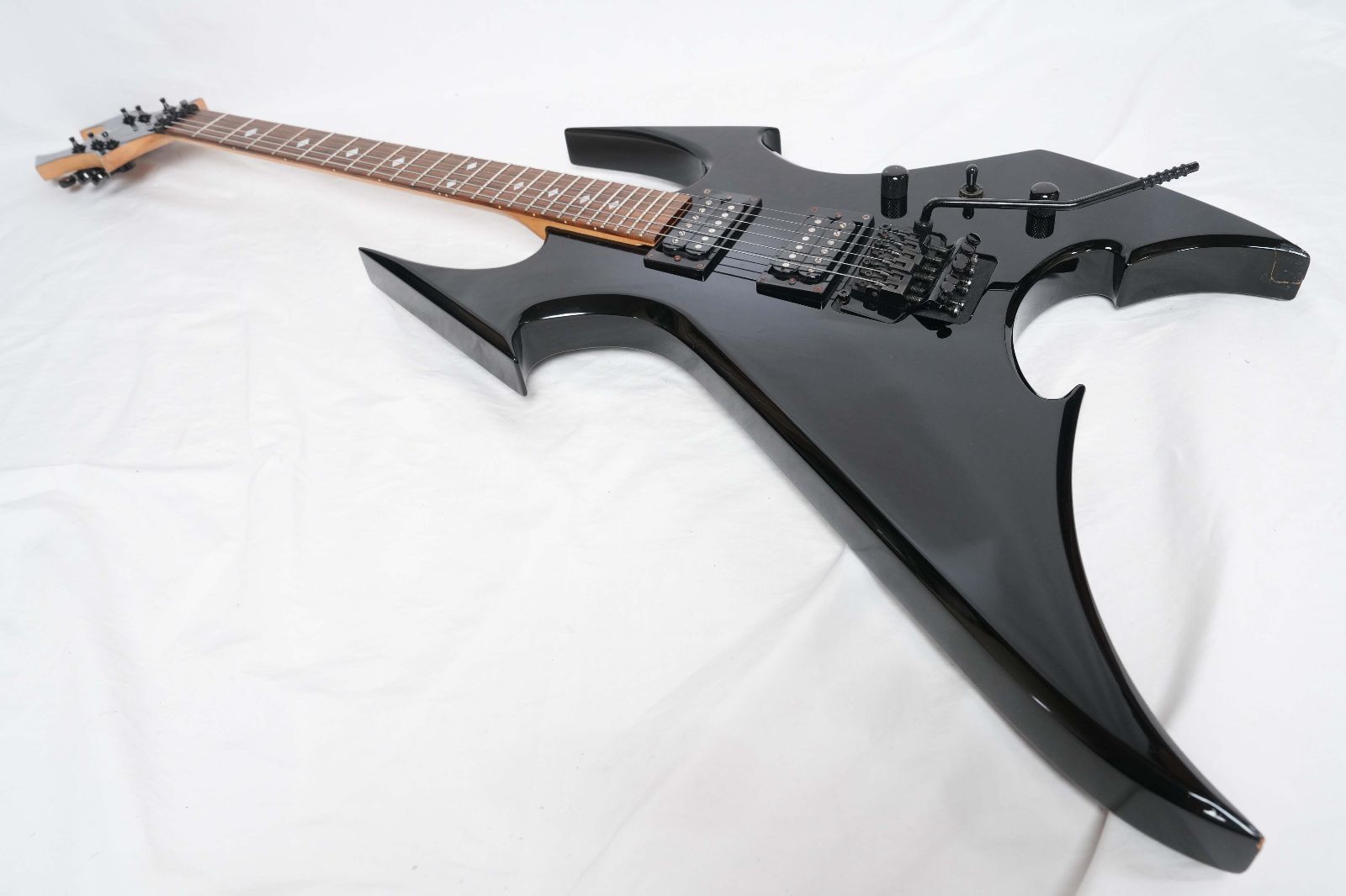 B.Cリッチ　変形ギター　エクスプローラー B.C.Rich 【訳あり】 B.C.Rich SHREDZILLA 7 PROPHECY ARCHTOP