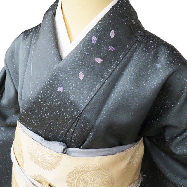御召 お召 着物 袷 青紺色 洋花唐草 絹 裄65.5 Ｍ 新古品 sn1539 楽天市場】【新古品】 御召 単衣 着物 正絹 春 秋 秀水苑 絹鳴
