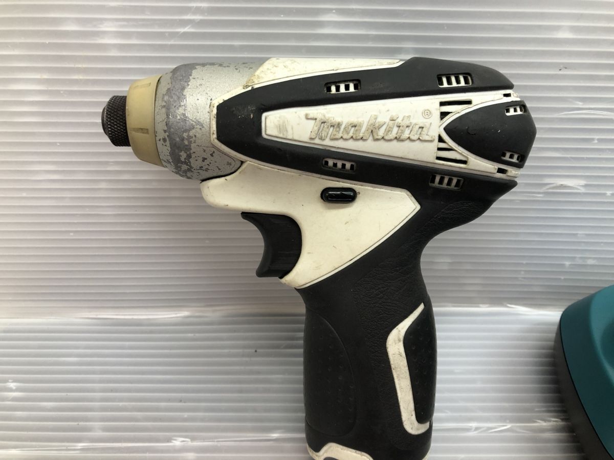 マキタ インパクトドライバー TD090D ケース無しセット品 バッテリー2個 BL1013 makita