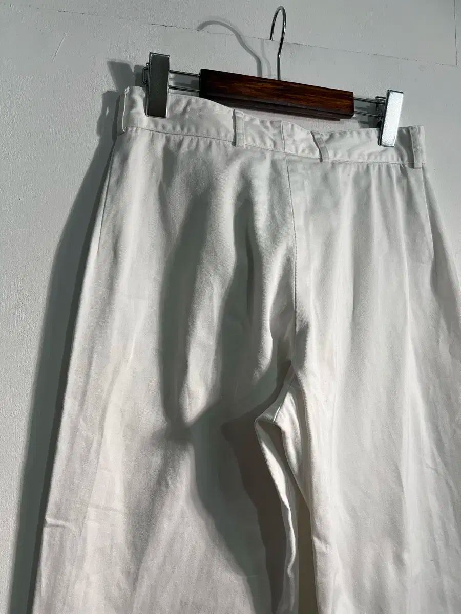 sport white