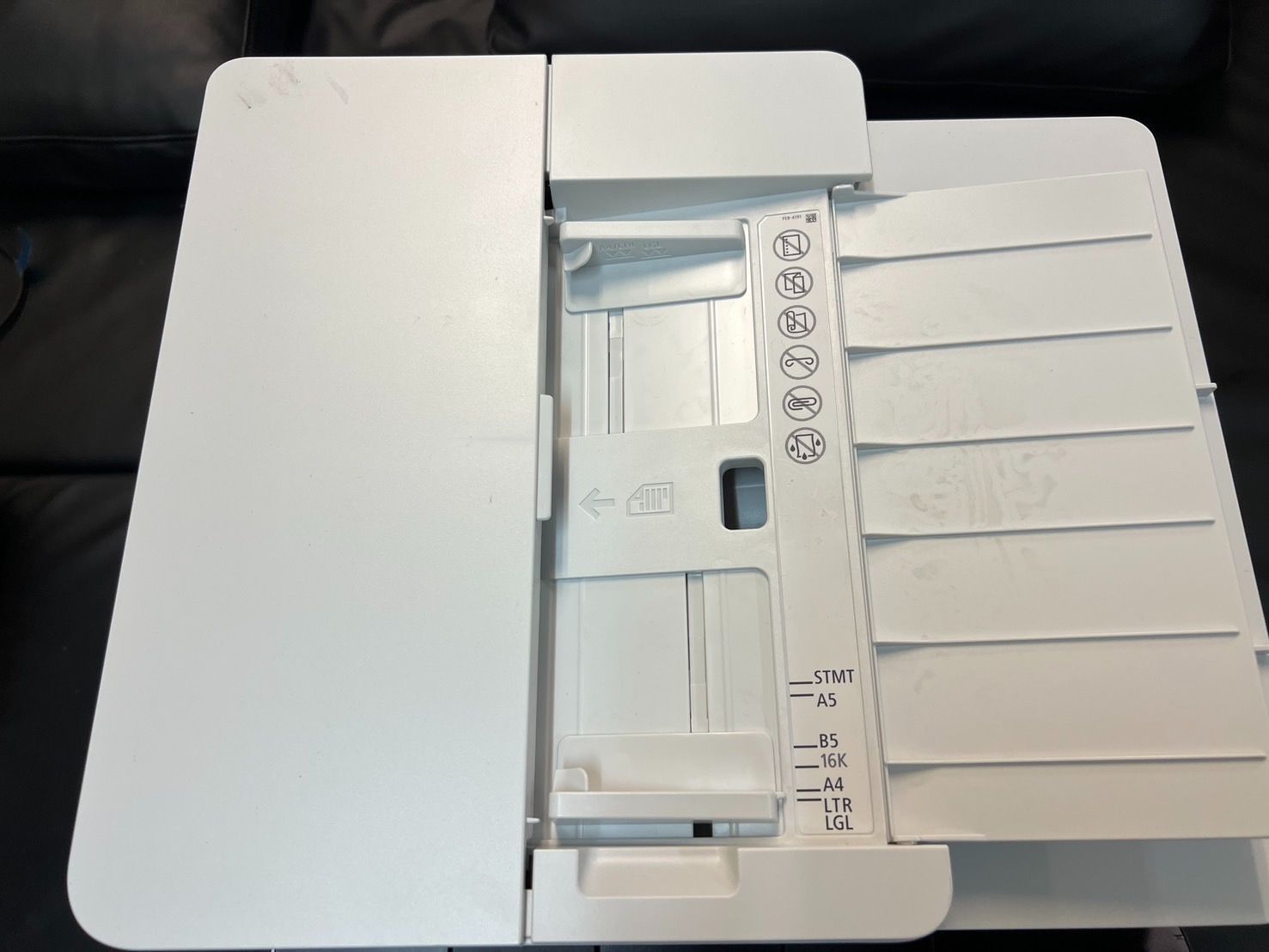 カラーレーザー複合機