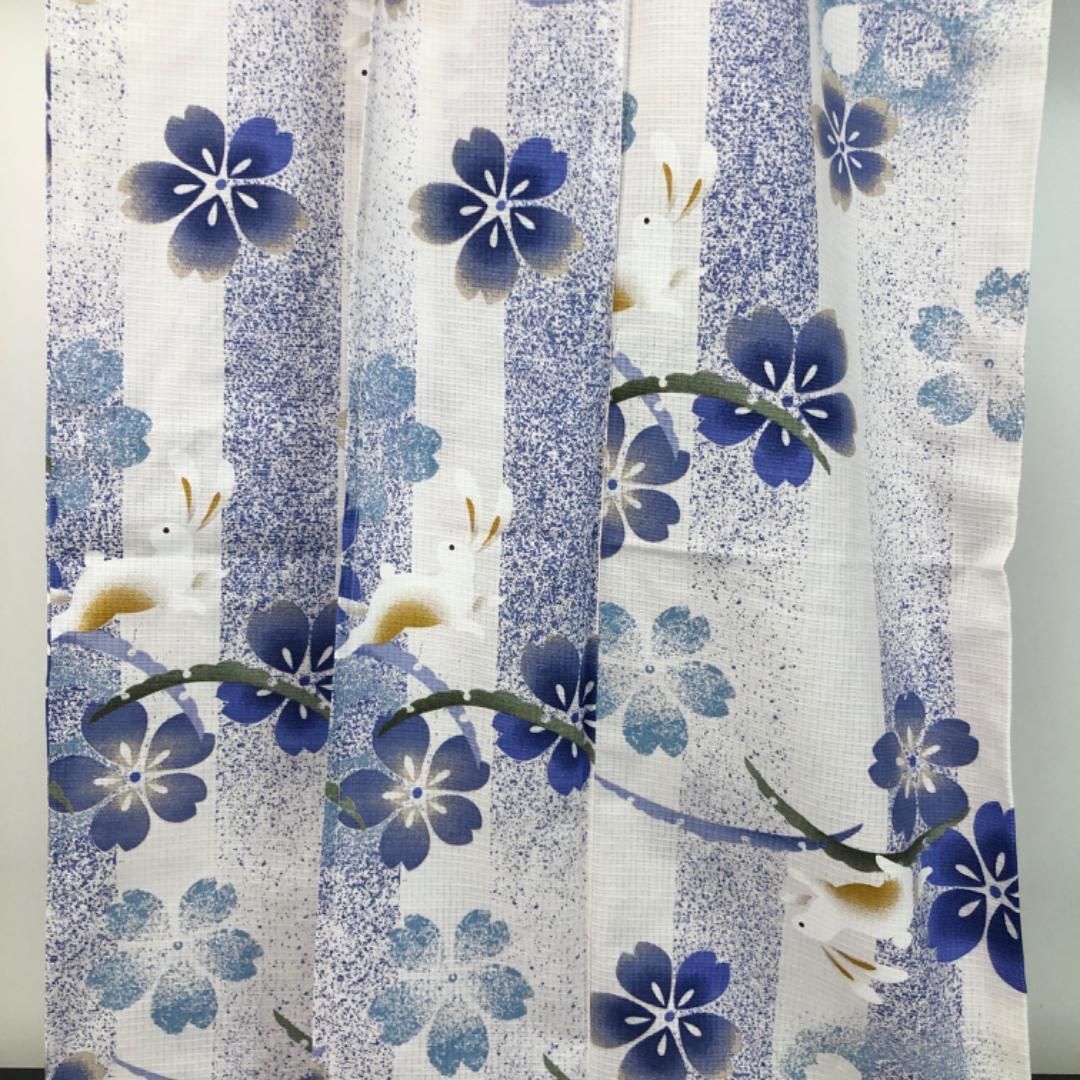夏着物 浴衣 綿紅梅 兎に雪芝 桜の花 白色 トールサイズ K-5139 夏着物 浴衣 綿紅梅 兎に雪芝 桜の花 白色 トールサイズ K-5139