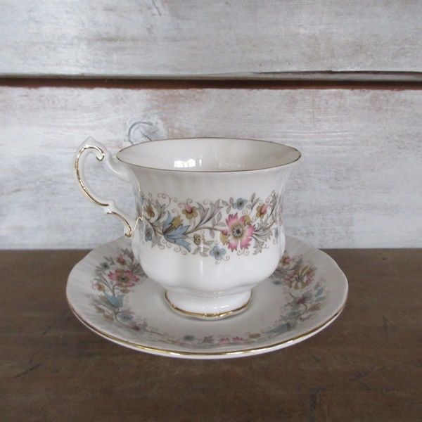 希少 パラゴン ② フラワーハンドル カップ ティーカップ アンティーク