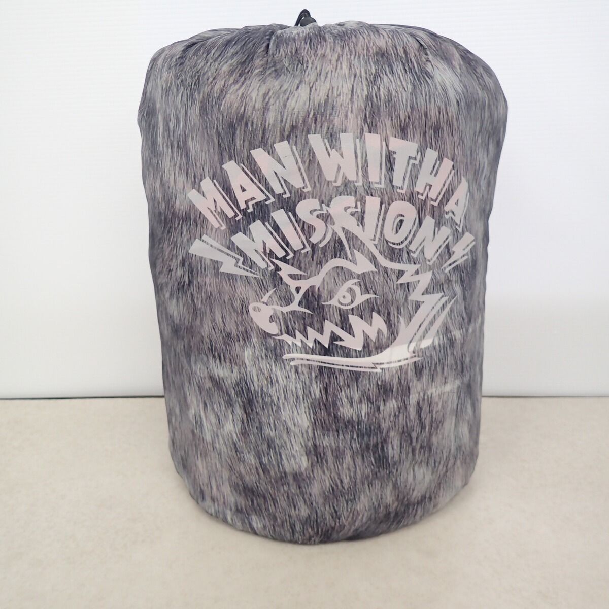 MAN WITH　A MISSION マンウィズ 生肉寝袋 MAN WITH A MISSION 生肉寝袋 - メルカリ