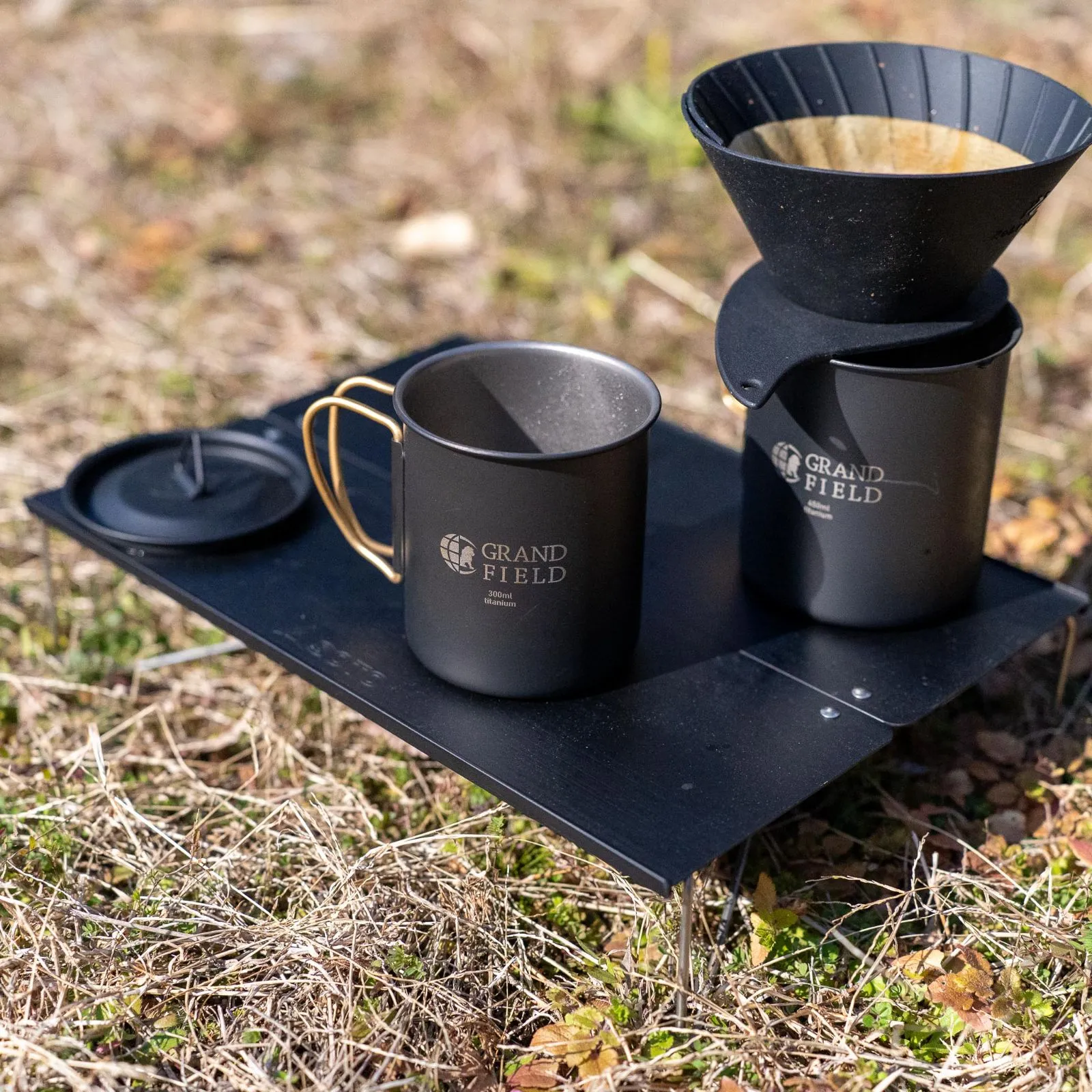 GRAND FIELD ブラックチタンマグカップ 450ml 直火可能 蓋付き