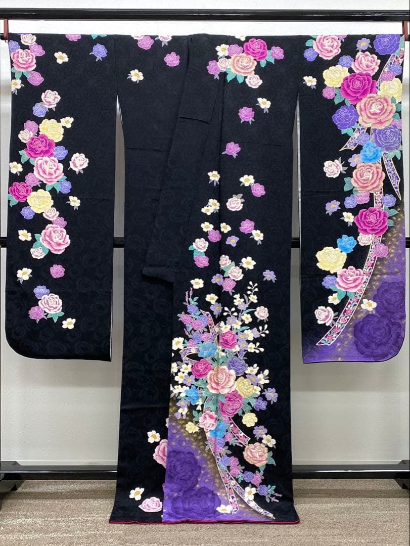 振袖 豪華 刺繍 金彩 薔薇 ふくれ織紋意匠 身丈169cm - メルカリ