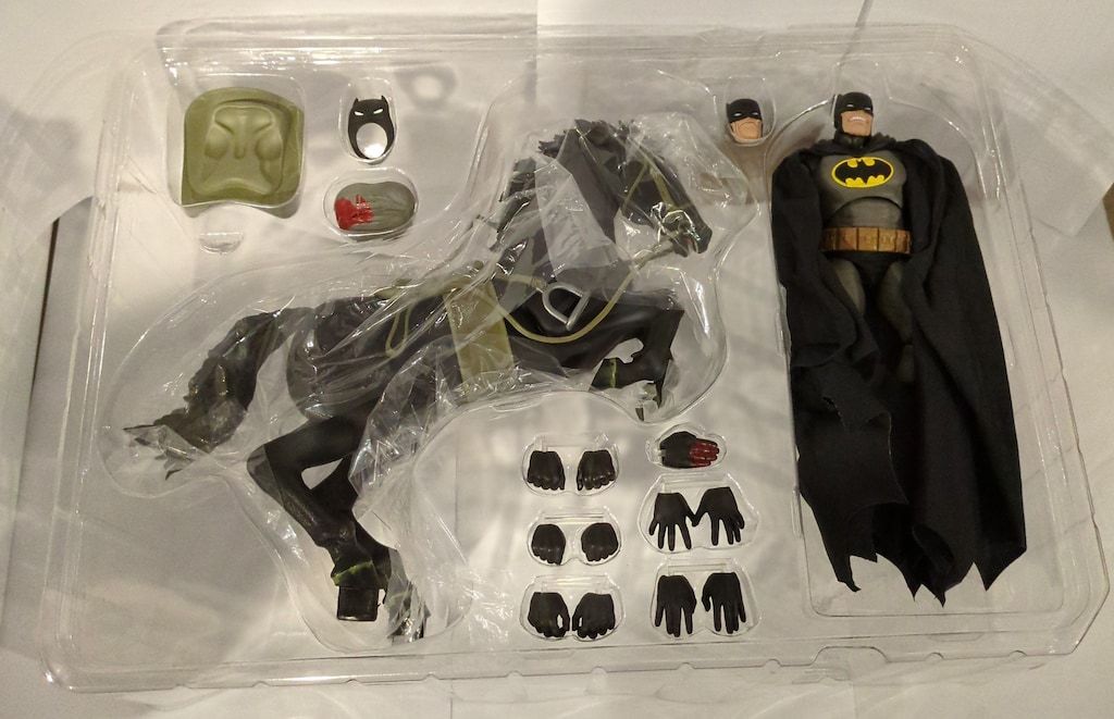 メディコム・トイ MAFEX BATMAN ＆ HORSE バットマン： ダークナイト