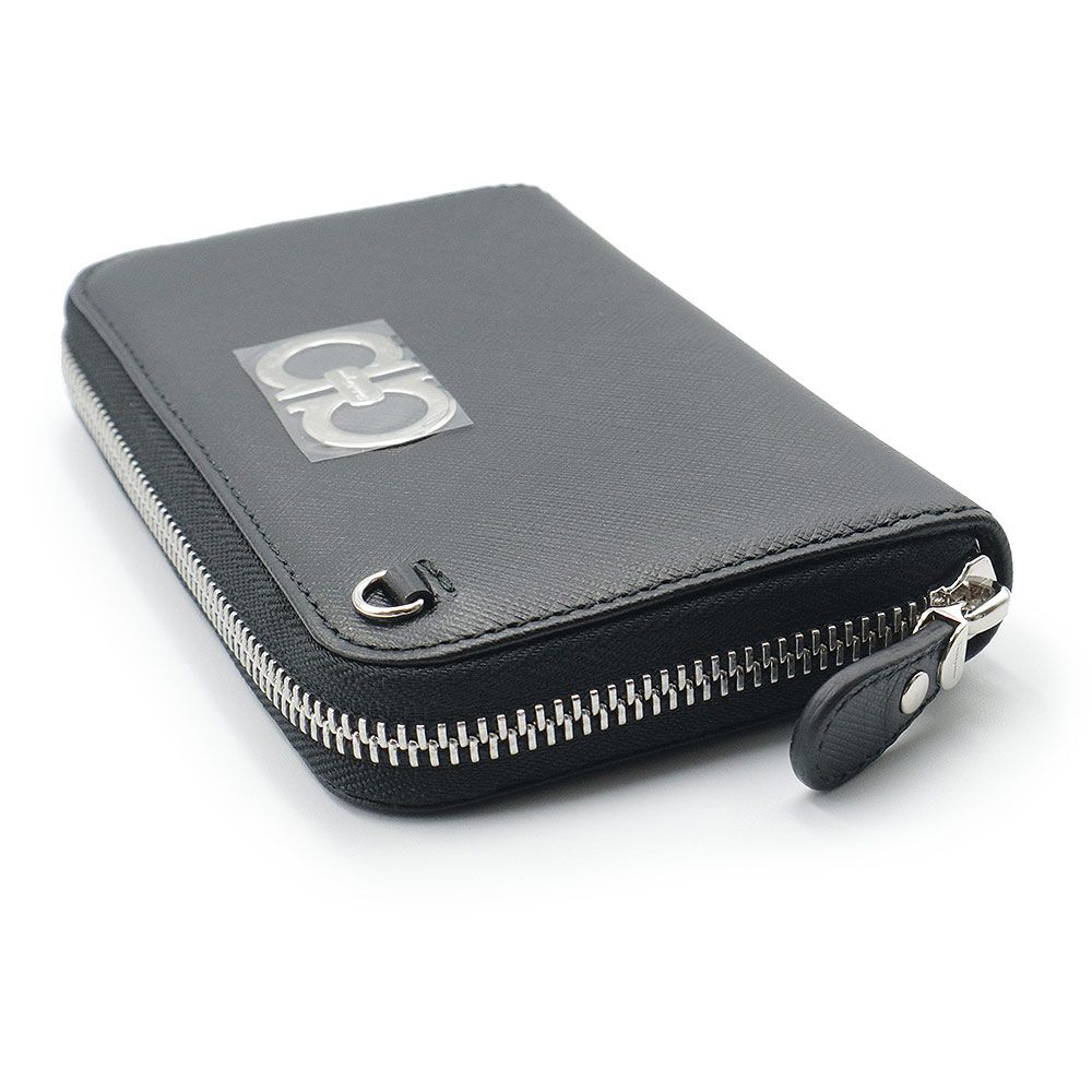 （未使用　展示品）サルヴァトーレフェラガモ Salvatore Ferragamo ガンチーニ ショルダー チェーンウォレット ミディアム ラウンドファスナー ジップ 財布 カーフスキン レザー ネロ ブラック 黒 シルバー金具 22B934 サルヴァトーレフェラガモ ガンチーニ ショルダー チェーンウォレット