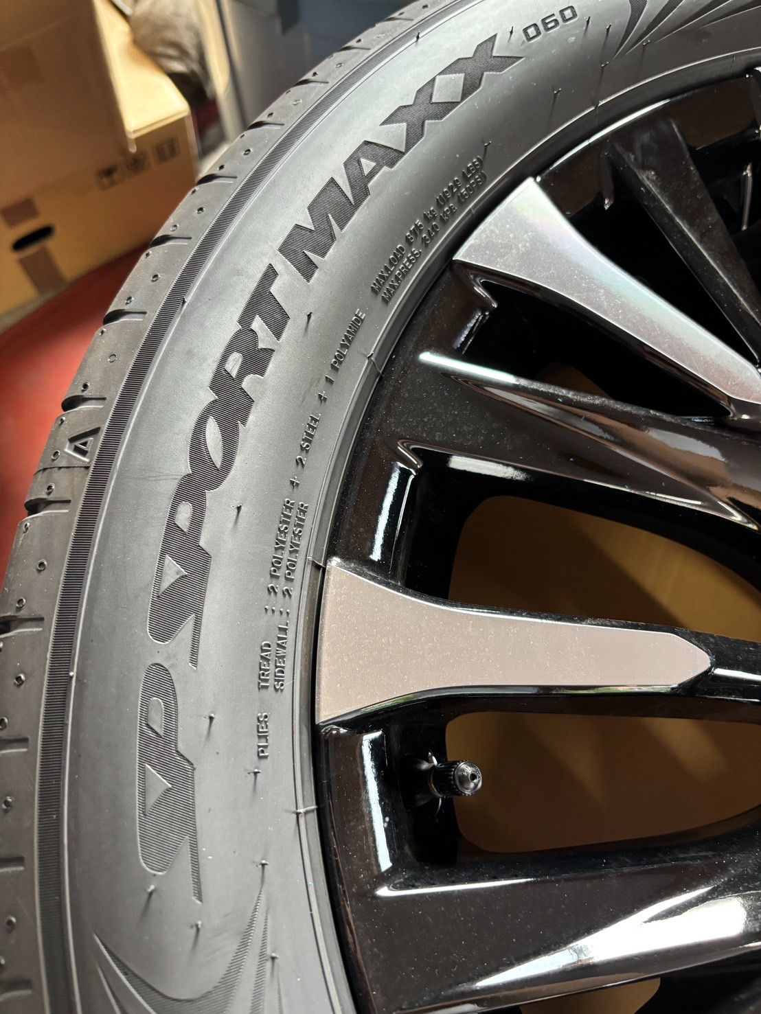 40系アルファード 新車外し AAHH40W 純正ホイール タイヤ 4本セット TRITUETUBI_COM